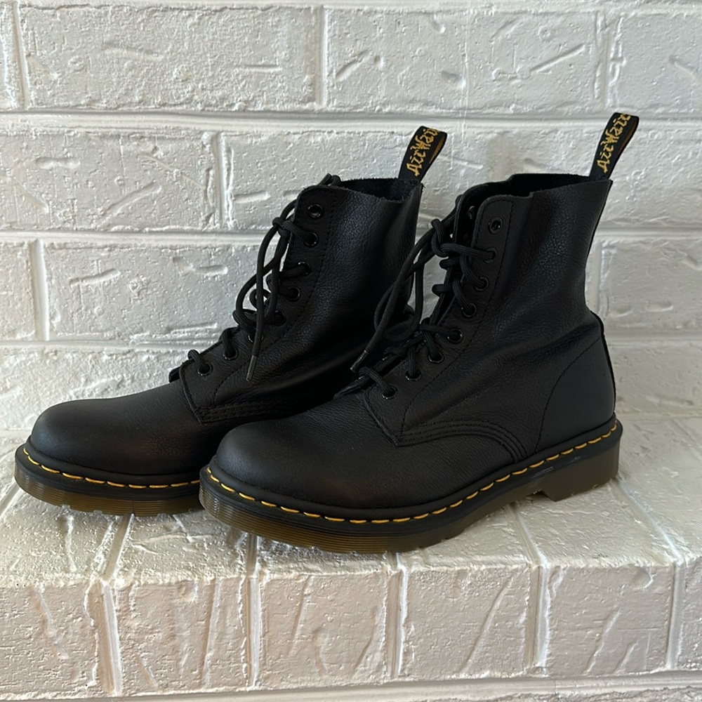 Dr. Martens Pascal Soft Leather Combat Boots W9